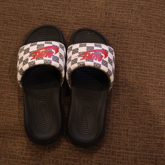 Nike Victori One Slide Print CN9678-102 Size 8 Just Do It. - Picture 2 of 4